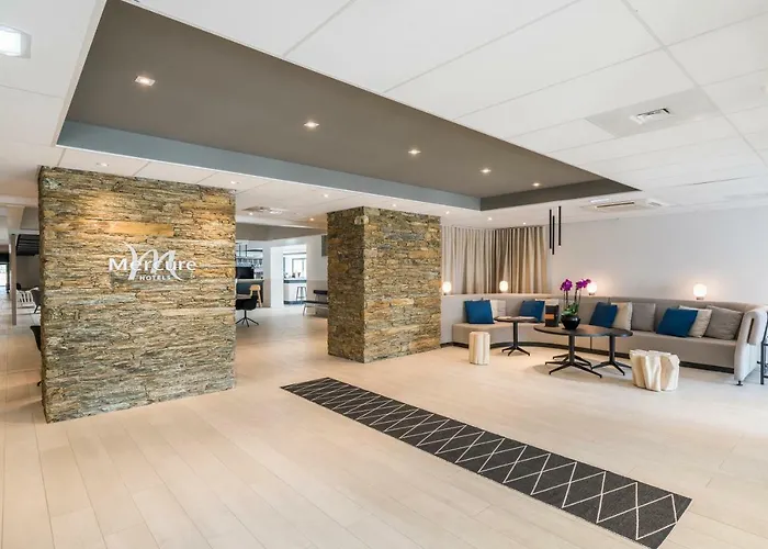 Hotel Mercure & Bastia 4*