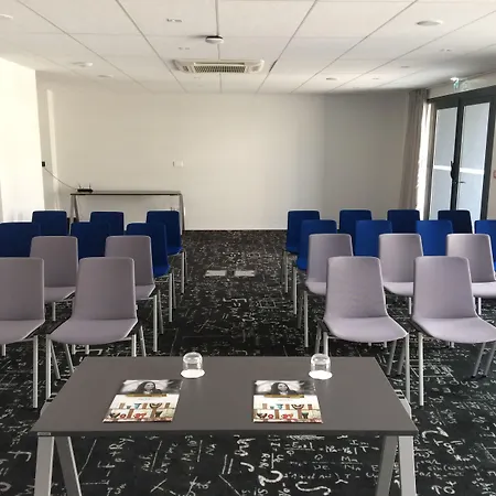 Hotel Mercure & Bastia 4*