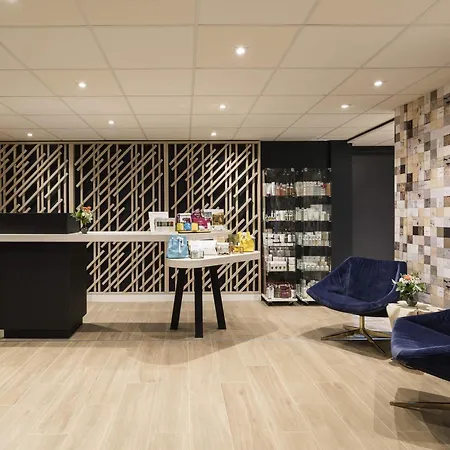 Mercure & Bastia 4*