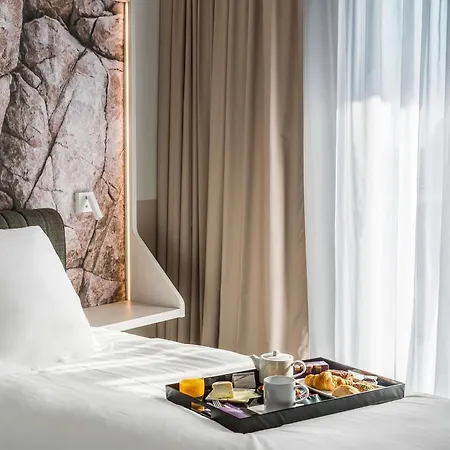 Ξενοδοχείο Mercure & Bastia Biguglia (Corsica)
